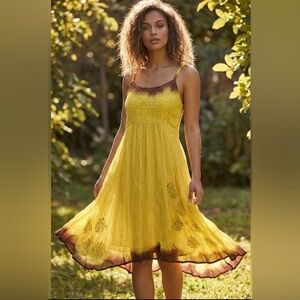 ANA MIKA | Yellow Crinkle Silk Hand Woven Embroidered  Dress Size 6 UK 10